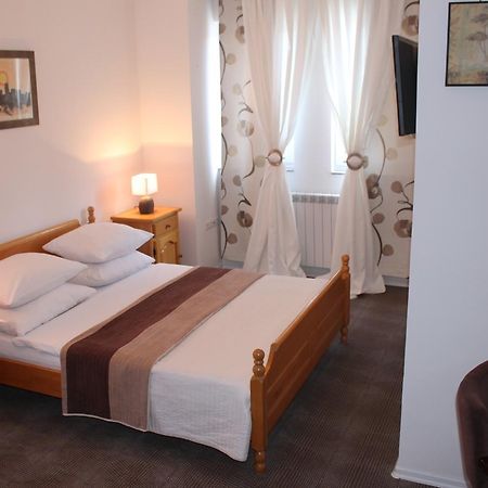 סראייבו Europa Motel מראה חיצוני תמונה