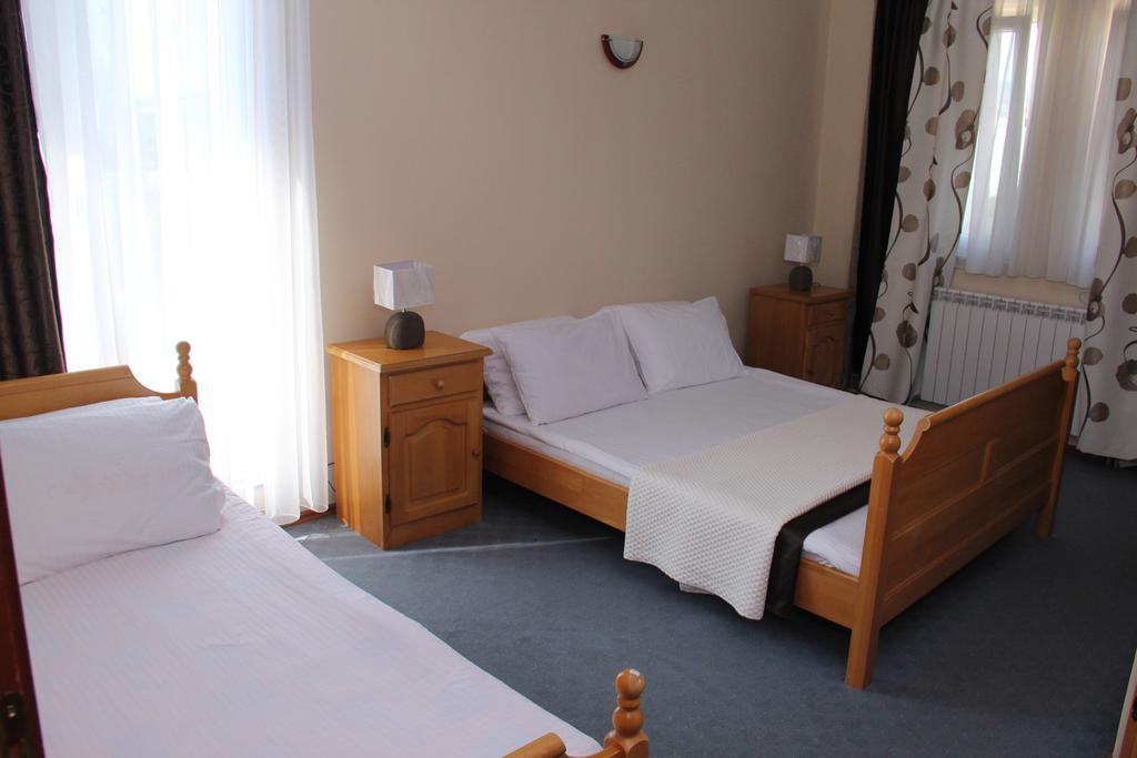 סראייבו Europa Motel מראה חיצוני תמונה