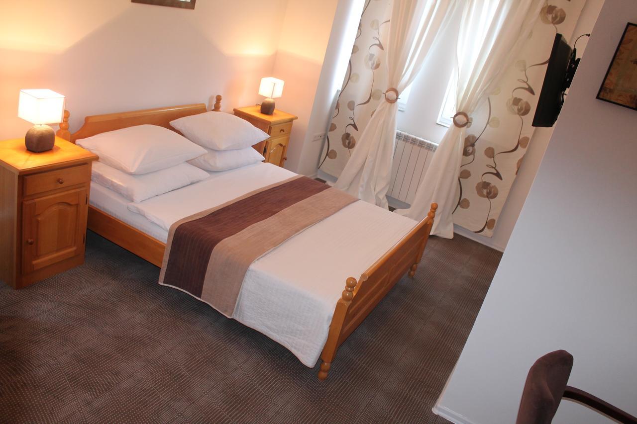 סראייבו Europa Motel מראה חיצוני תמונה